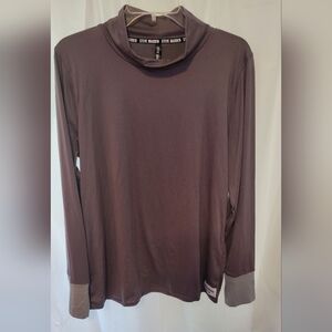 Steve Madden Performance top